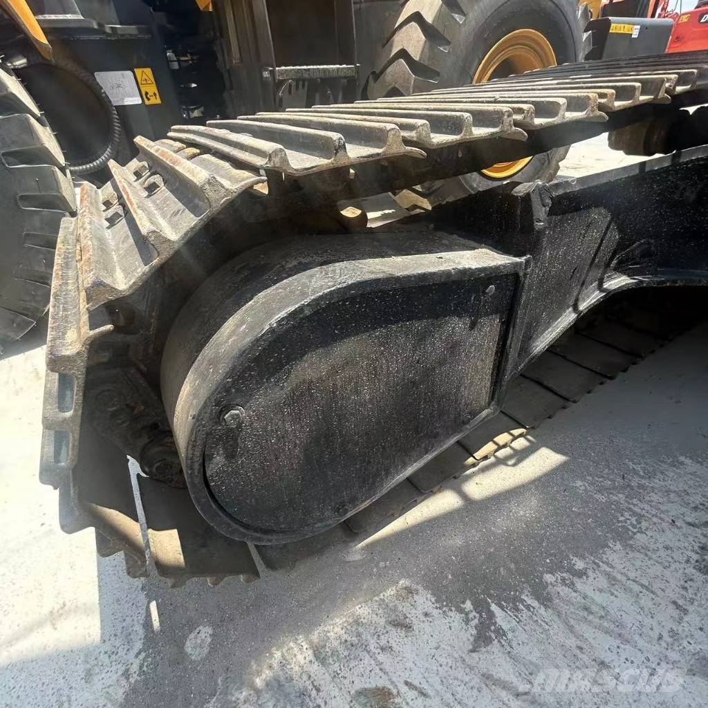 CAT CAT323DL Közepes (midi) kotrók 7 t - 12 t