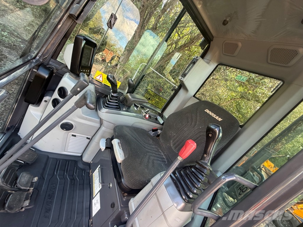 Doosan DX 27 Z Minigraafmachines < 7t