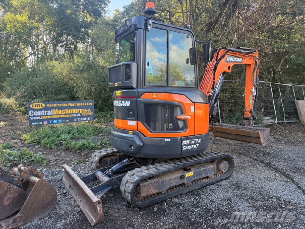 Doosan DX 27 Z Minigraafmachines < 7t