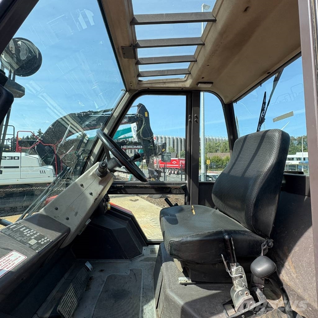 Manitou M 30.4 Terrængående gaffeltruck