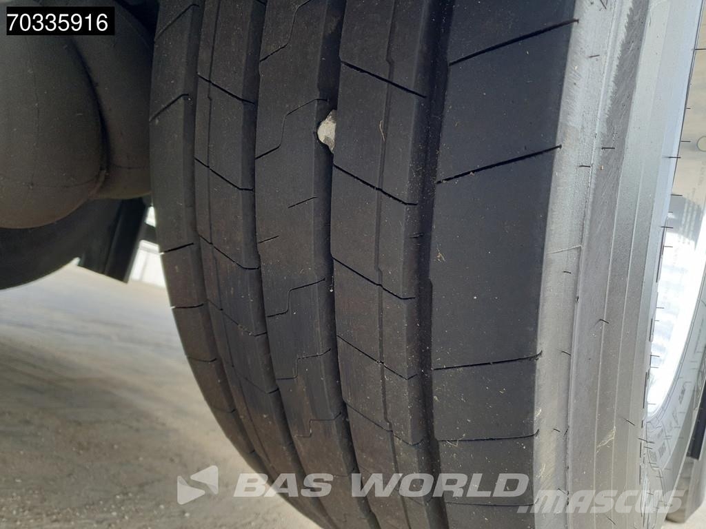 Pacton TRD345 ET3 3 axles 2xLift + 2xSteering Axle Hardwo Plachtové návesy