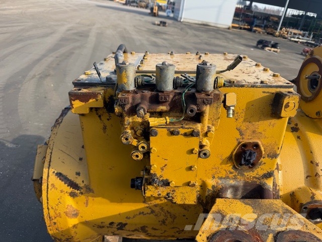 CAT 740 TRANSMISSION Transmissie