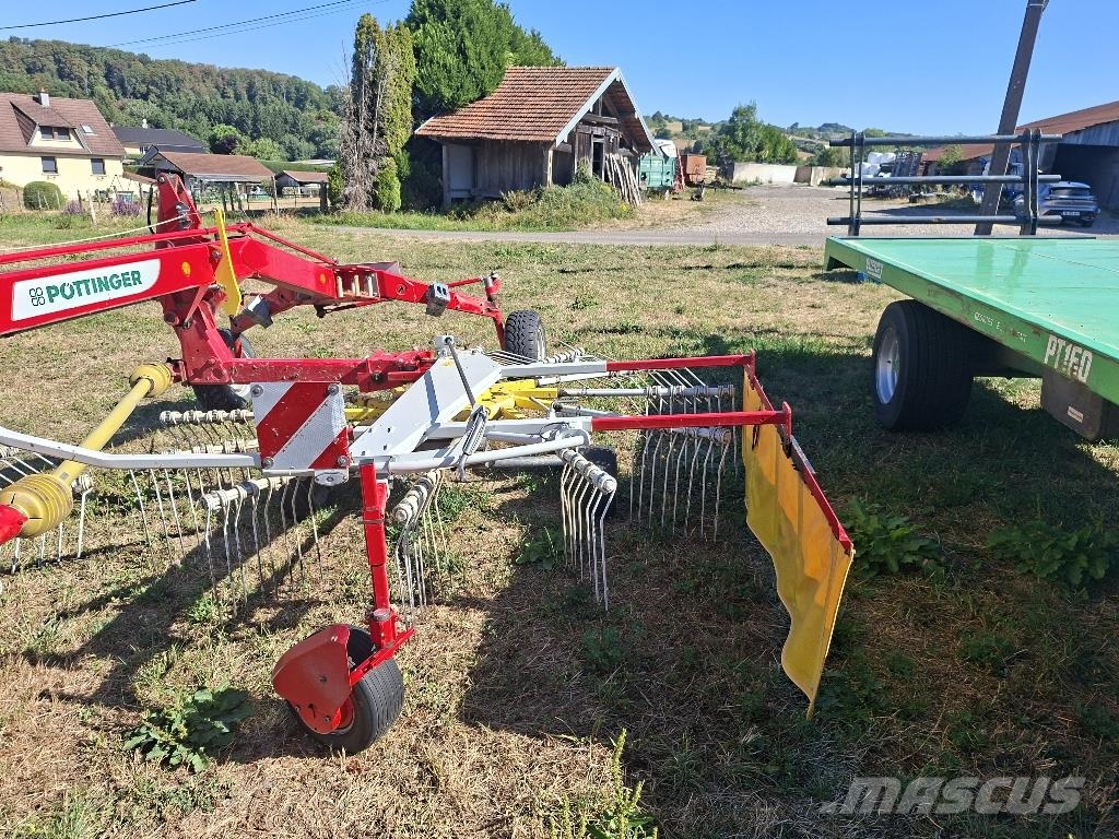 Pöttinger Top 652 Windrowers