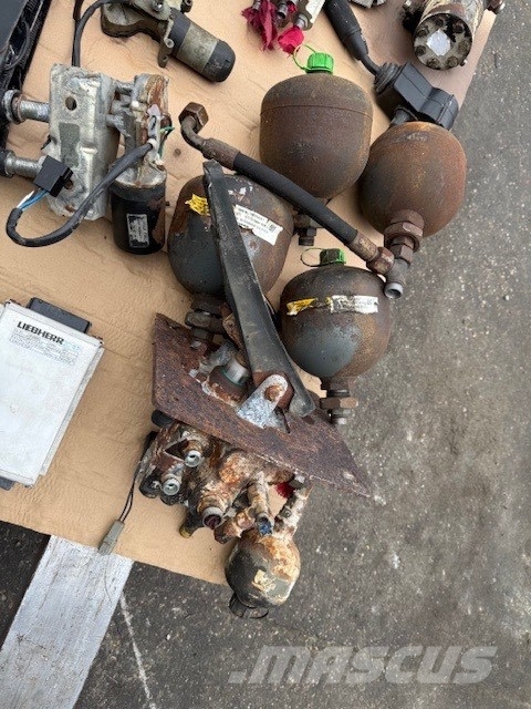 Liebherr L 566/576 COMPLET PARTS CAB Elektronika