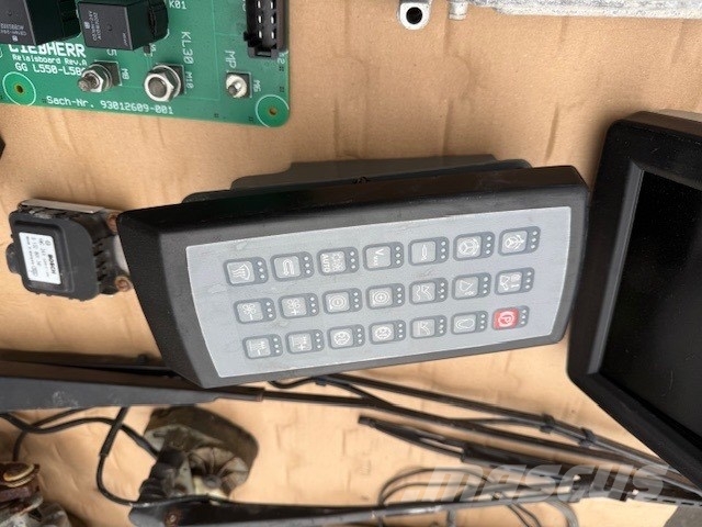 Liebherr L 566/576 COMPLET PARTS CAB Elektronika
