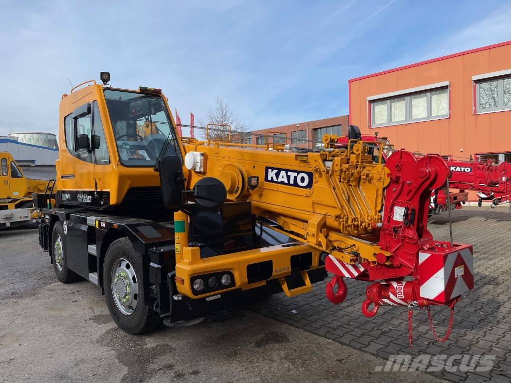 Kato CR-130Rv Citykran Visurgājēji celtņi