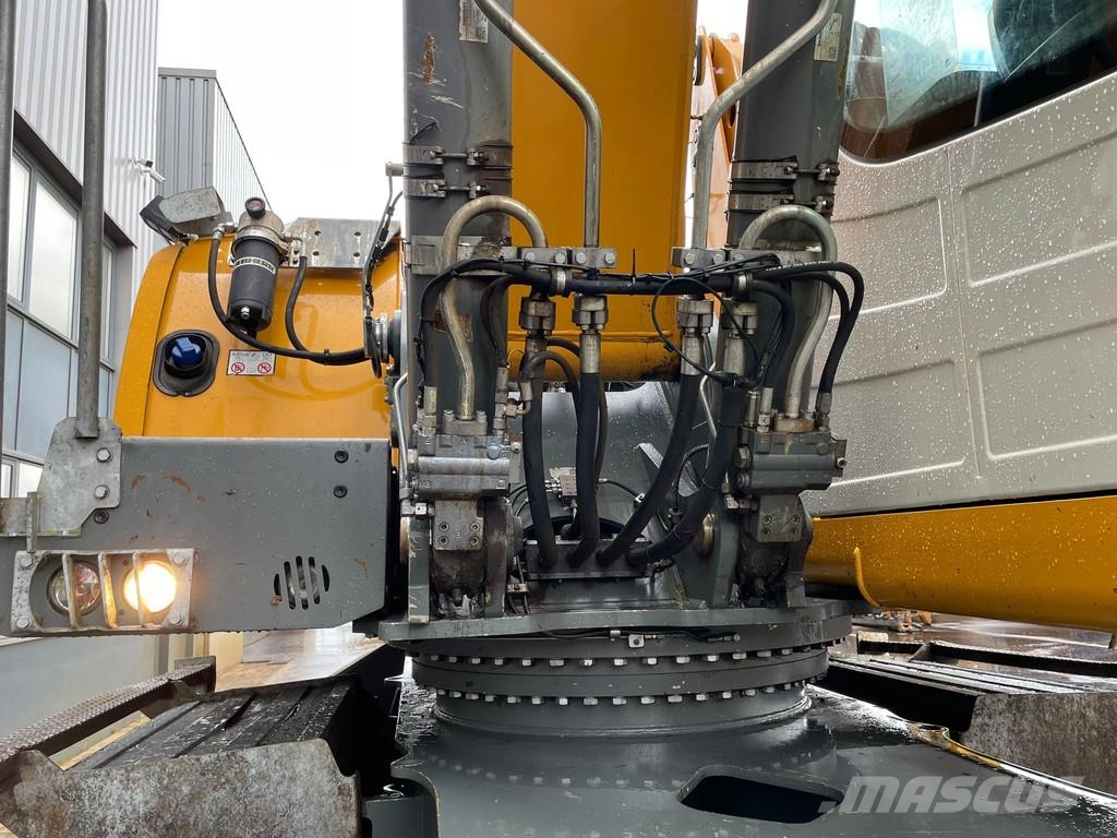 Liebherr LH30 M - Material Handler 工业挖掘机