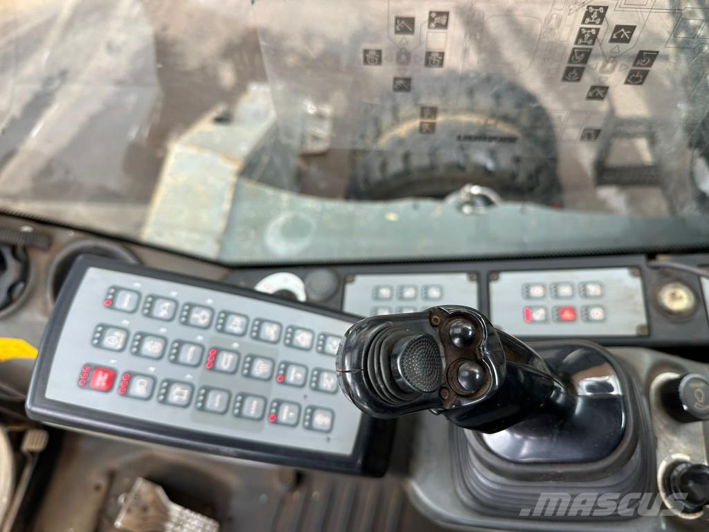Liebherr LH30 M - Material Handler Stroje pre manipuláciu s odpadom
