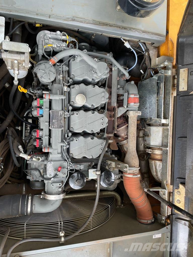 Liebherr LH30 M - Material Handler 工业挖掘机