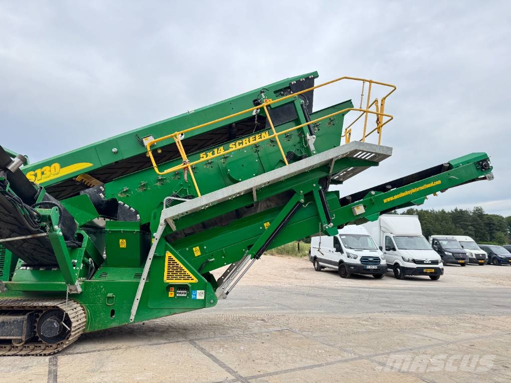 McCloskey S130 2D - TOP Condition / 3 conveyors Zeefinstallatie