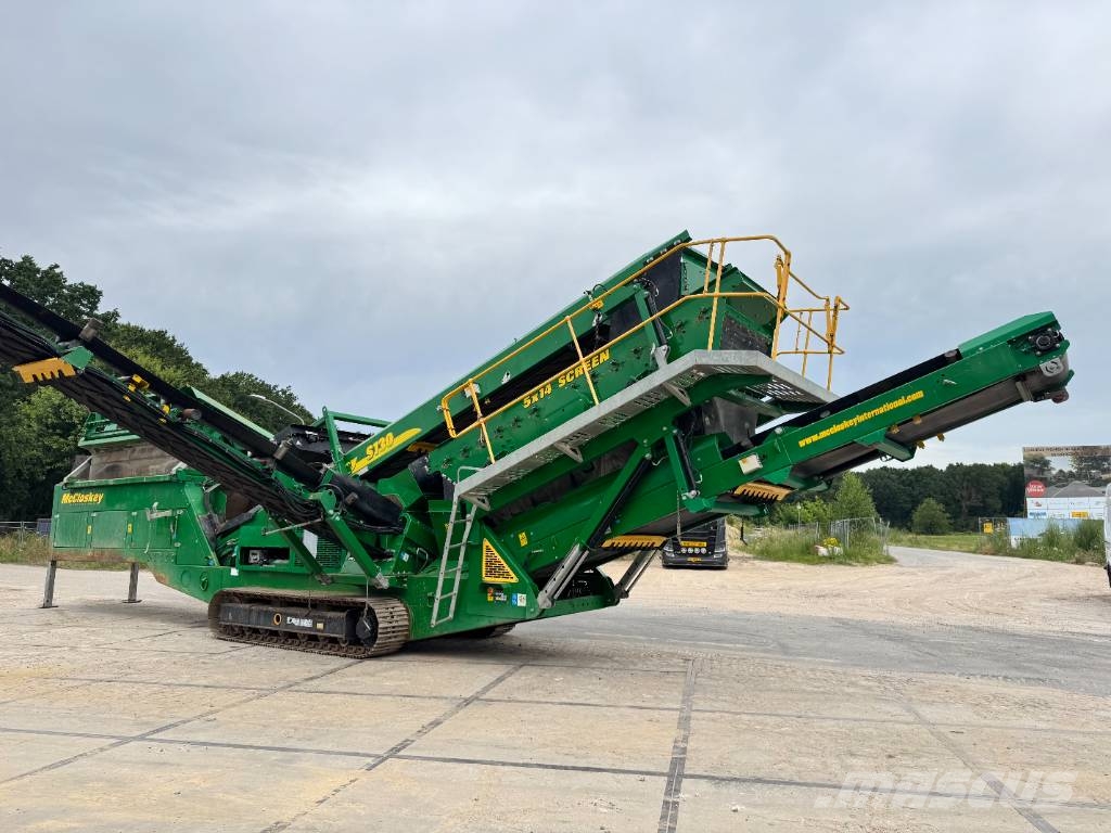 McCloskey S130 2D - TOP Condition / 3 conveyors Zeefinstallatie