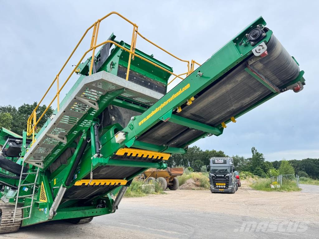 McCloskey S130 2D - TOP Condition / 3 conveyors Zeefinstallatie