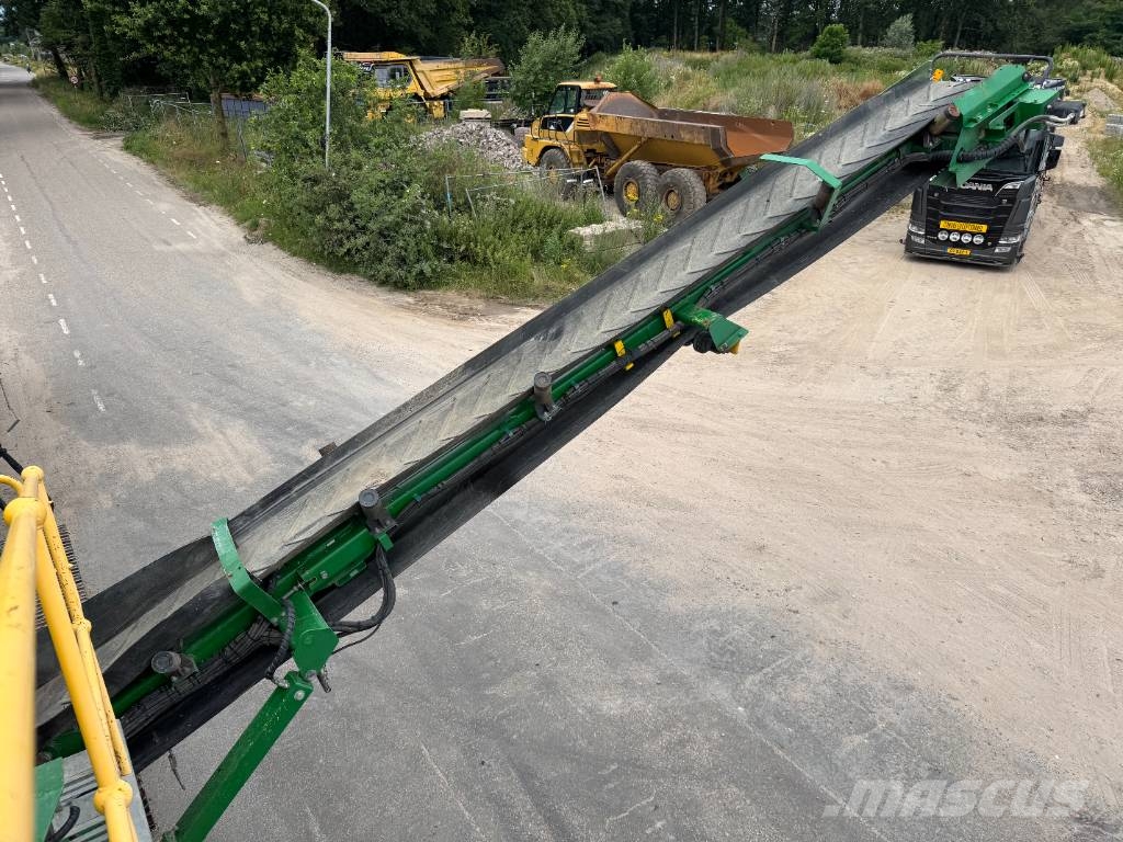 McCloskey S130 2D - TOP Condition / 3 conveyors Zeefinstallatie