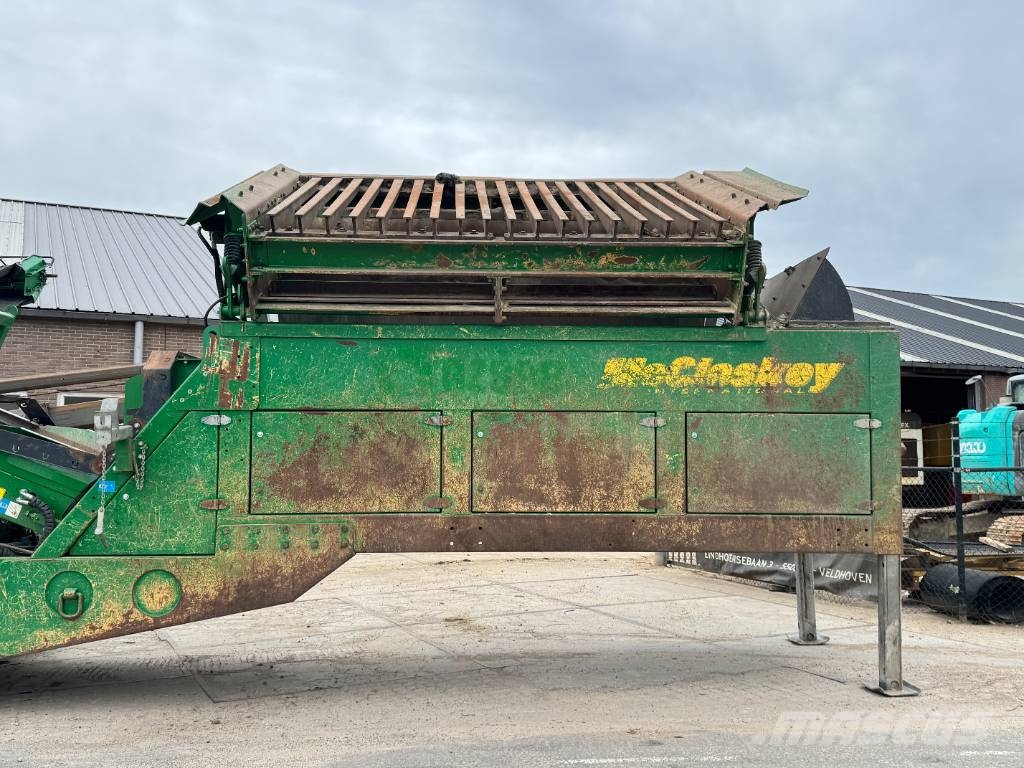McCloskey S130 2D - TOP Condition / 3 conveyors Zeefinstallatie