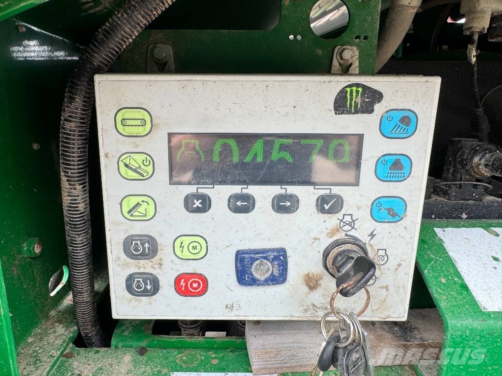 McCloskey S130 2D - TOP Condition / 3 conveyors Zeefinstallatie