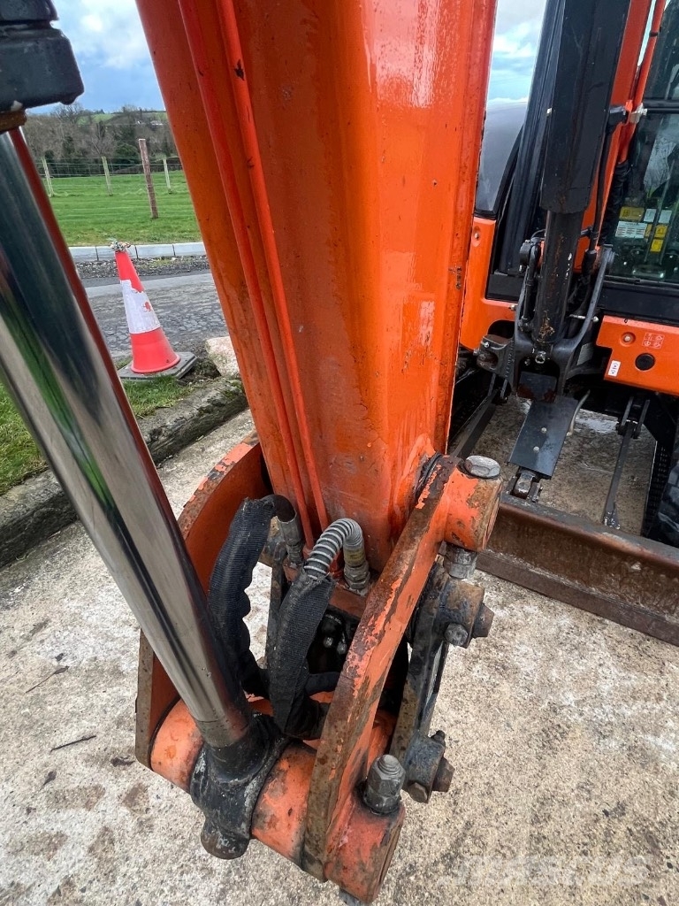 Hitachi Zaxis 26 U Μίνι εκσκαφείς 7t - 12t