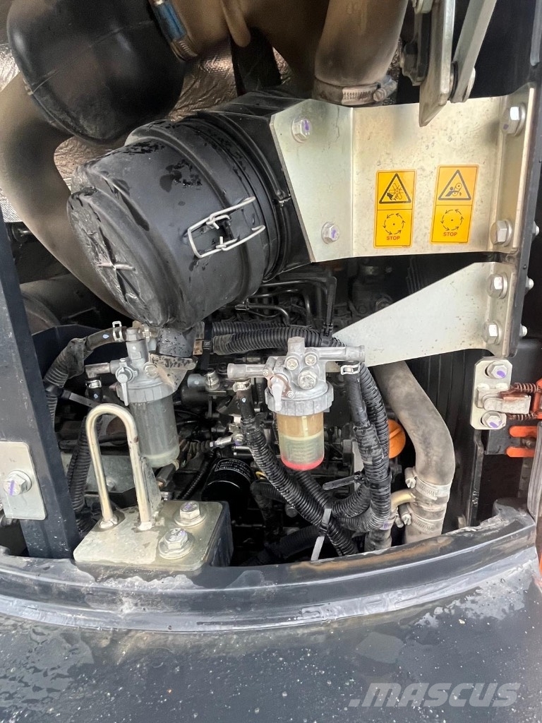 Hitachi Zaxis 26 U Μίνι εκσκαφείς 7t - 12t