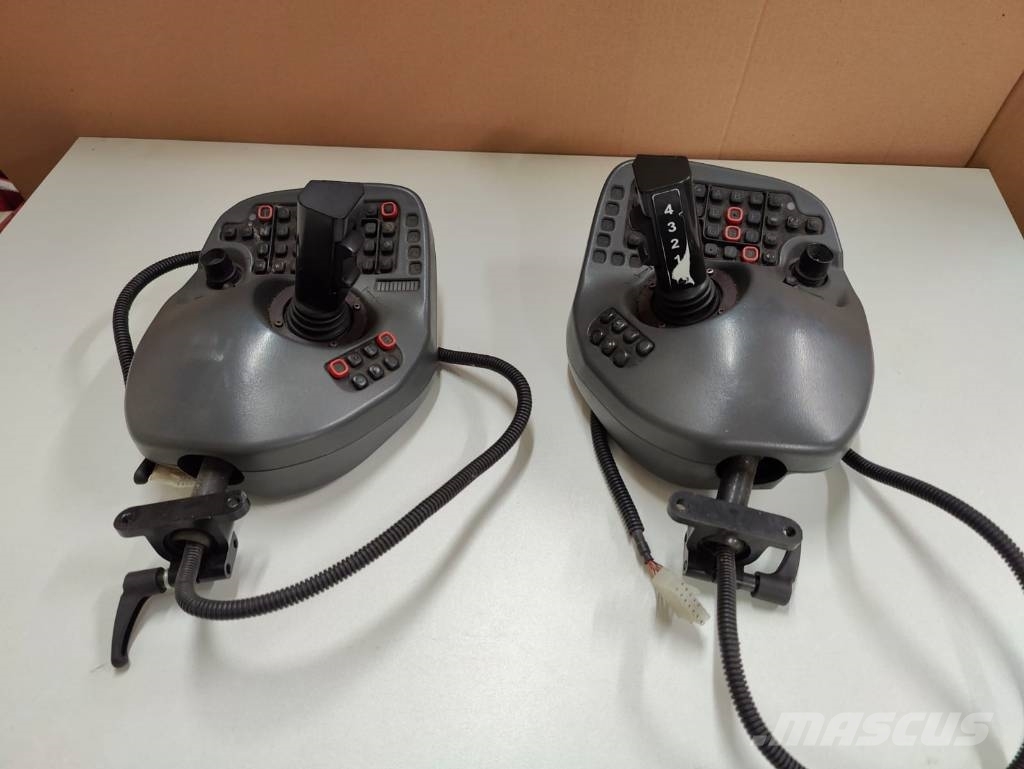 Komatsu Joysticks Eletrônica