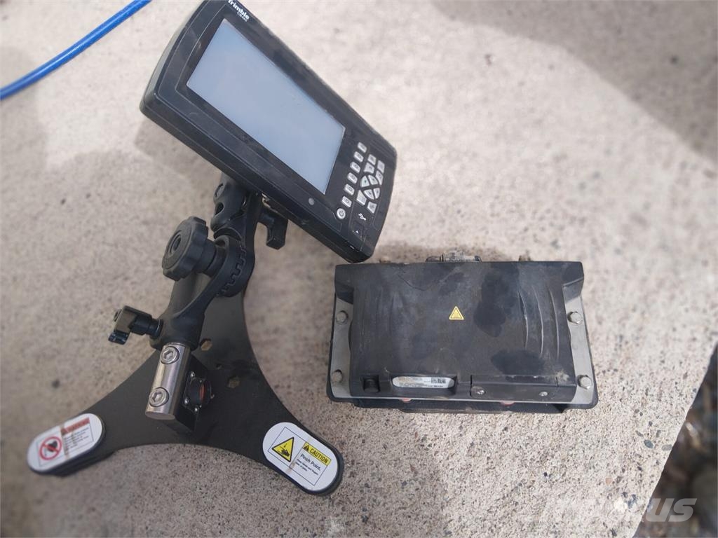 Trimble GCS900 Instrumentit, mittaus- ja automaatiolaitteet
