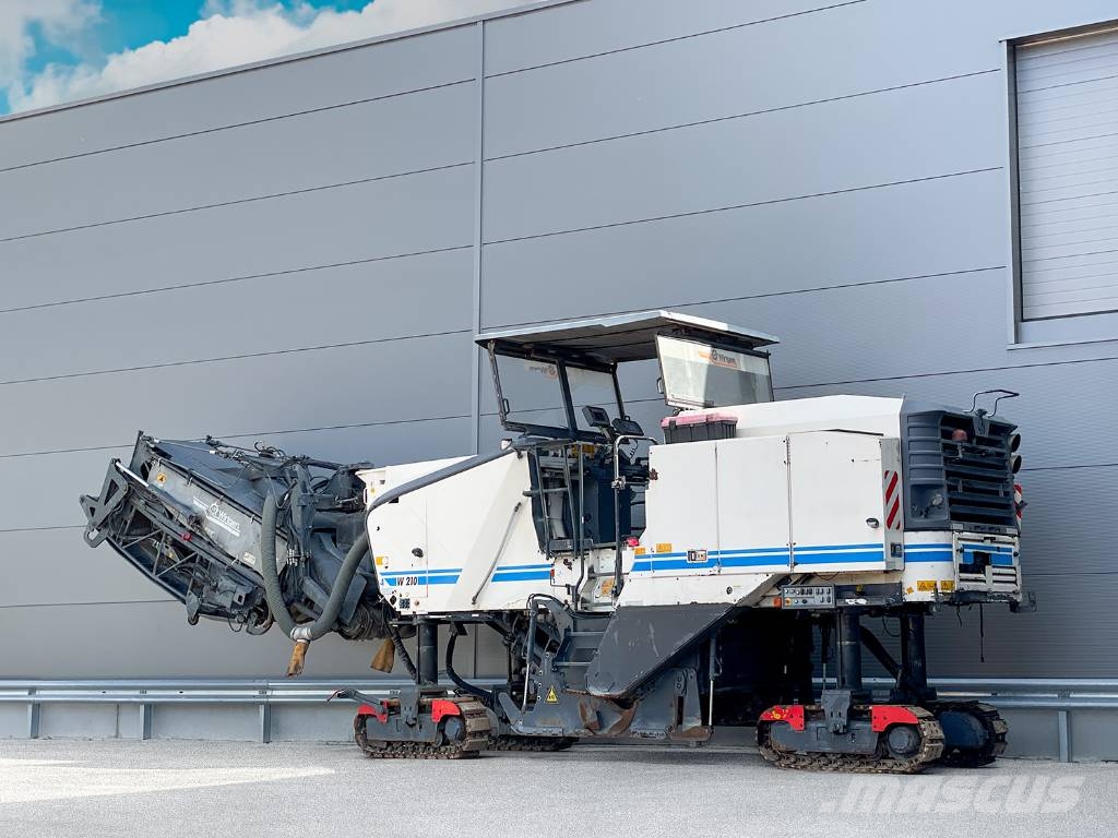 Wirtgen W 210 Freze za asfalt
