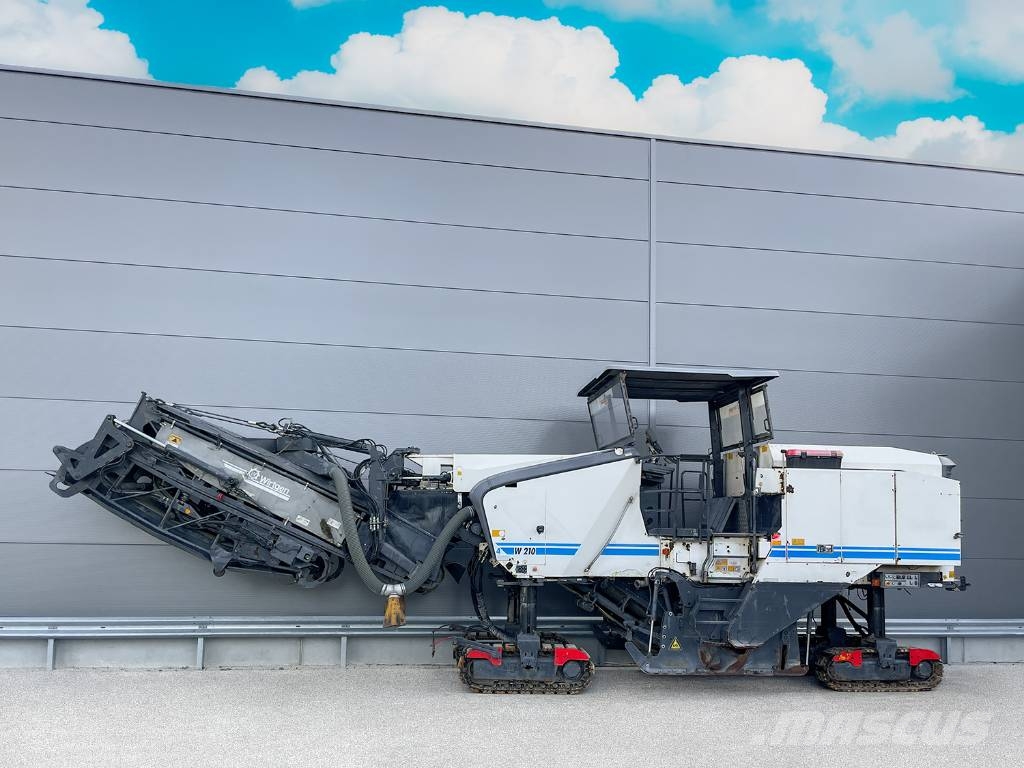 Wirtgen W 210 Freze za asfalt