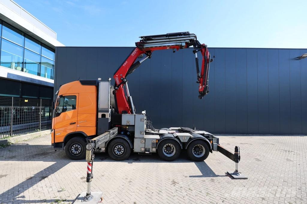Volvo FH 500 8X2 Crane tractor with Fassi 545 with Jib Trækkere