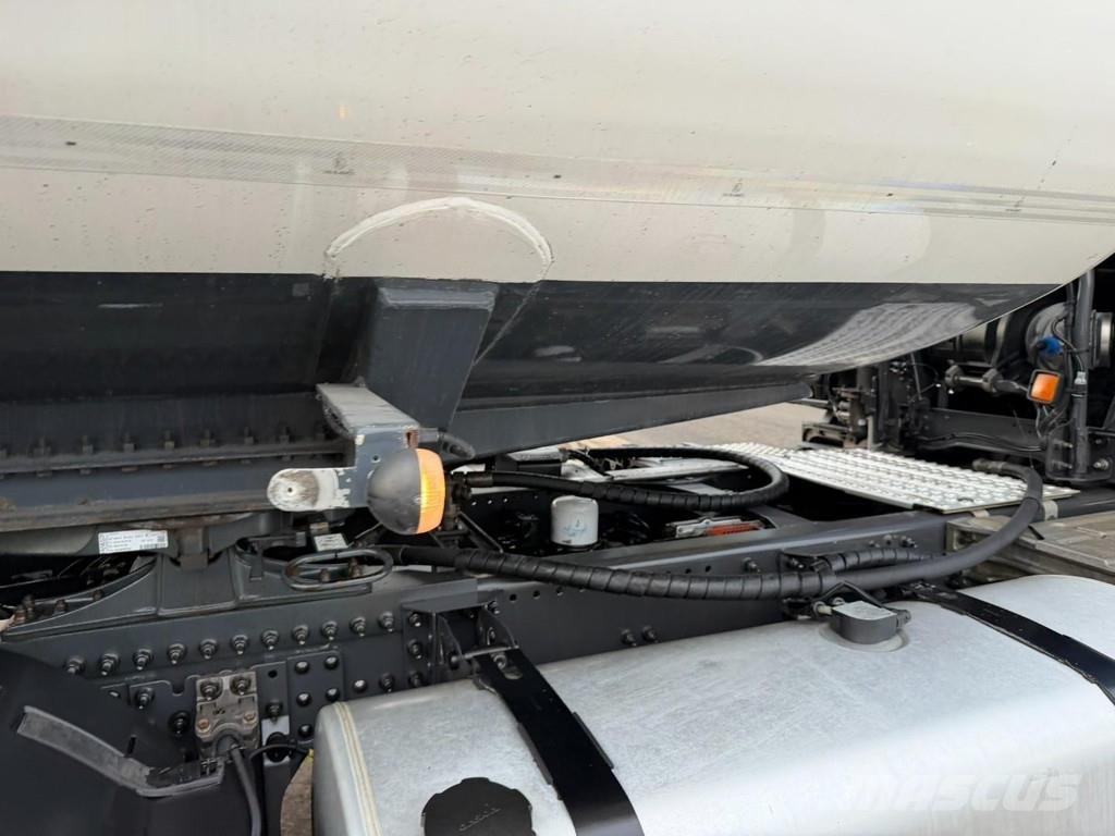 LAG 1-AXLE FUEL TANKER / CITERNE MAZOUT 25.000L - 5 CO Naczepy cysterna