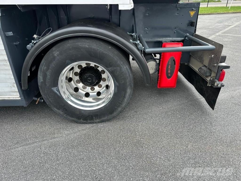 LAG 1-AXLE FUEL TANKER / CITERNE MAZOUT 25.000L - 5 CO Naczepy cysterna