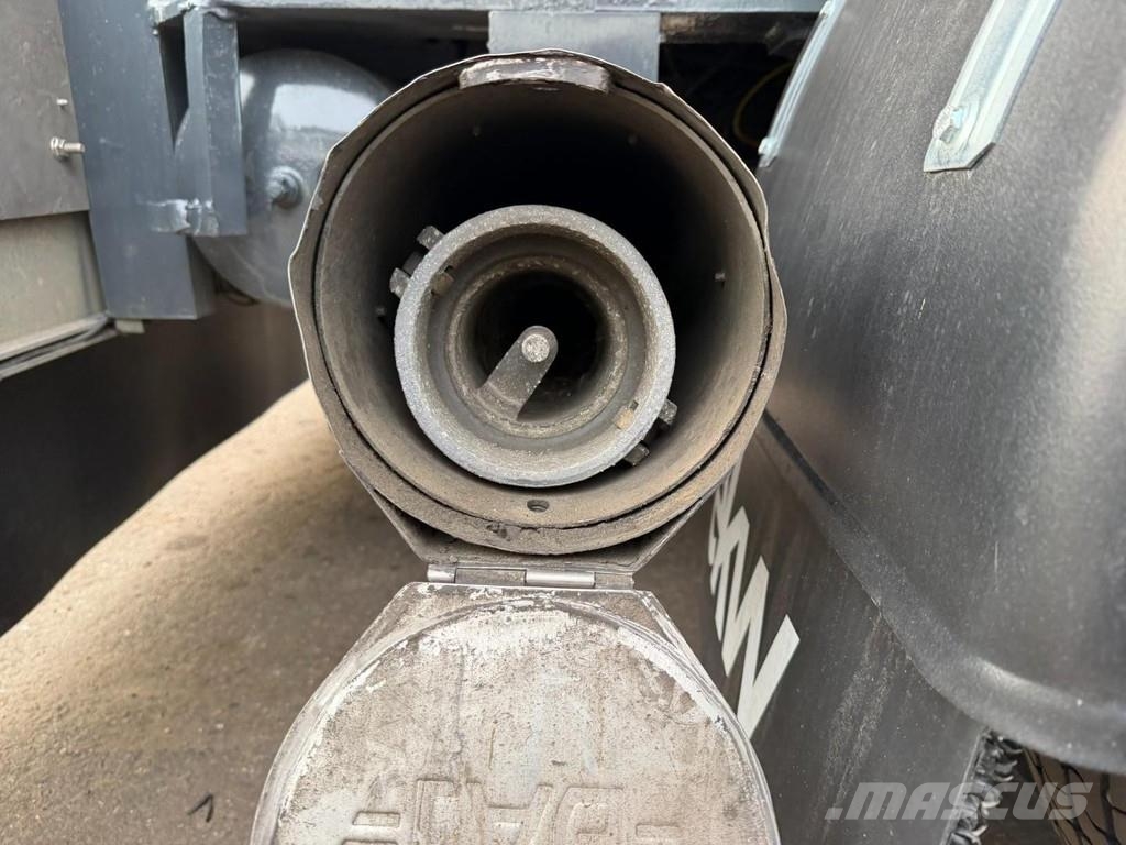 LAG 1-AXLE FUEL TANKER / CITERNE MAZOUT 25.000L - 5 CO Naczepy cysterna