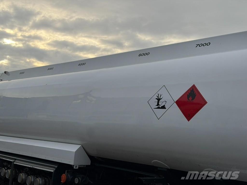 LAG 1-AXLE FUEL TANKER / CITERNE MAZOUT 25.000L - 5 CO Naczepy cysterna