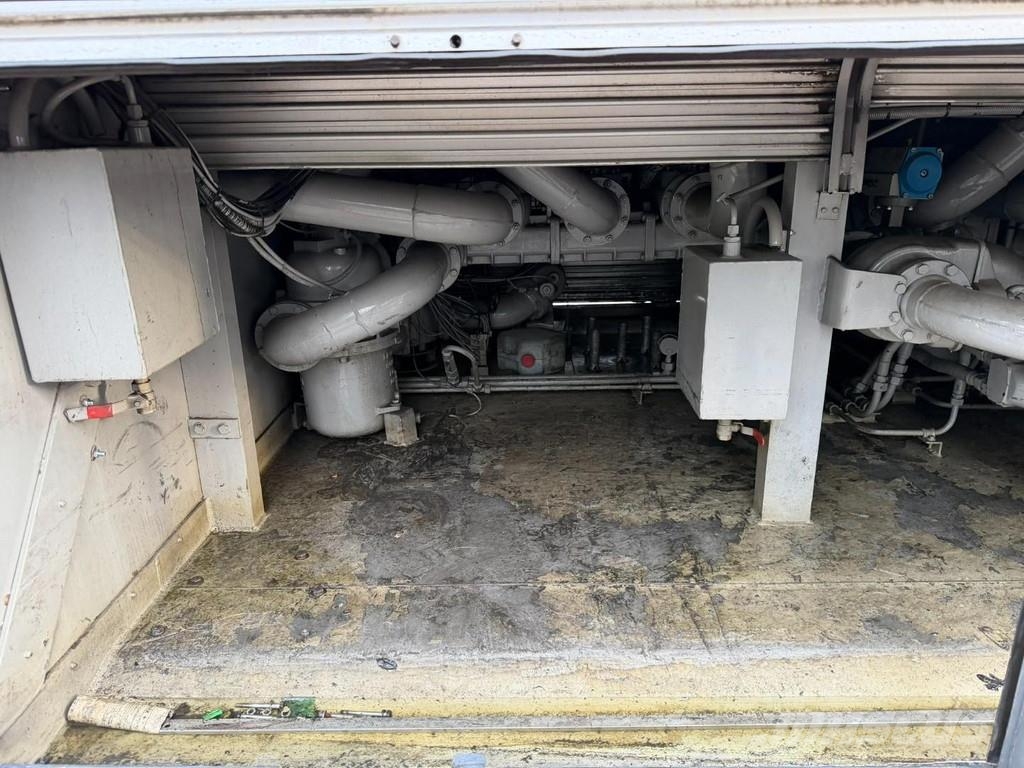 LAG 1-AXLE FUEL TANKER / CITERNE MAZOUT 25.000L - 5 CO Naczepy cysterna