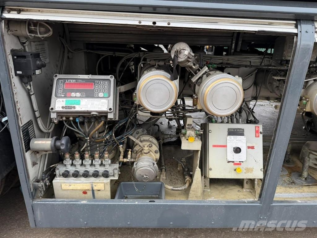 LAG 1-AXLE FUEL TANKER / CITERNE MAZOUT 25.000L - 5 CO Naczepy cysterna