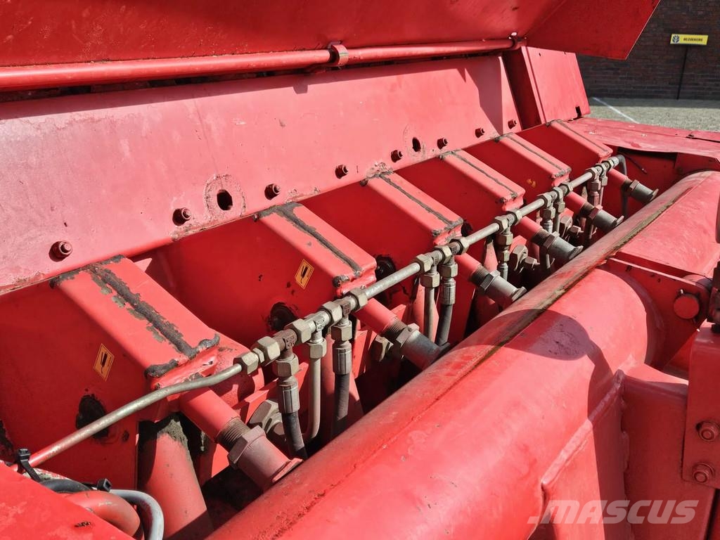 Kverneland TA 465 Taarup 465 met THM rotor Zelfrijdende veldhakselaars