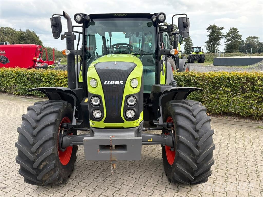 CLAAS Arion 420 Tractoren