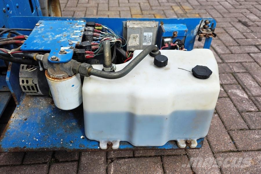 Genie GS2646 Electric, Working Height 9.80m, Capacity 45 Mini incarcator