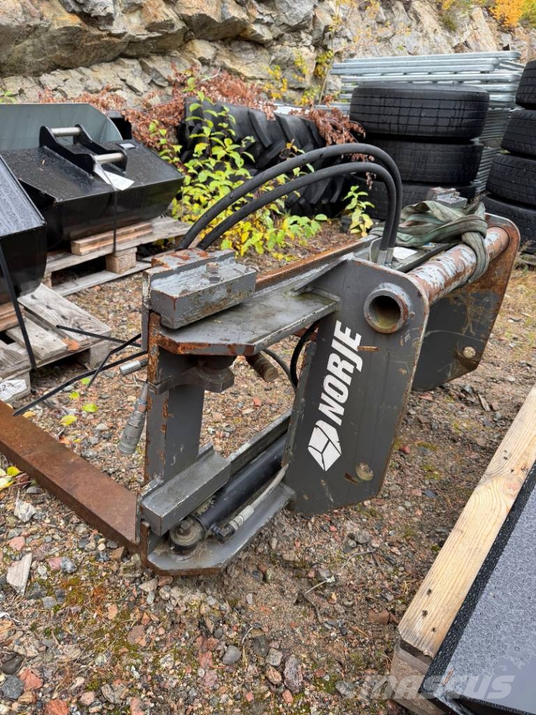 Norje Hydrauliska pallgafflar Manitou 4000kg Pallgafflar