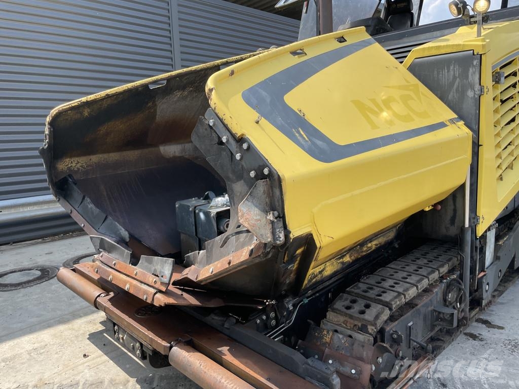 Bomag BF 700 C-2 Asfaltsläggningsmaskiner