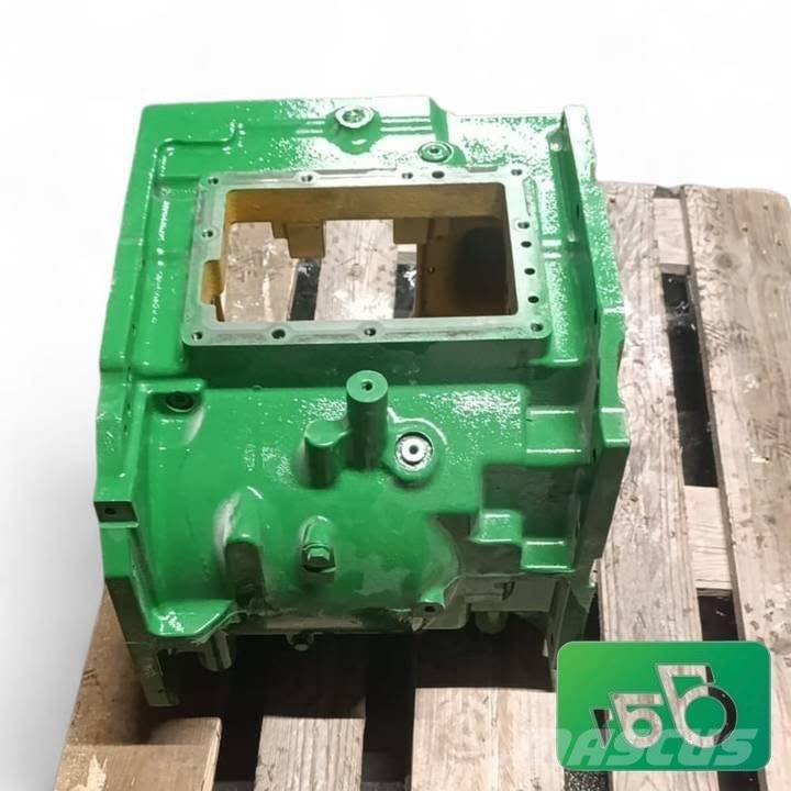 John Deere PowerQuad Gearbox Housing AL227932 L222287 6175M Převodovka
