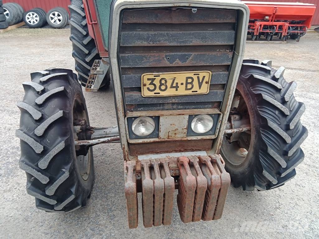 Massey Ferguson 590 Traktorok