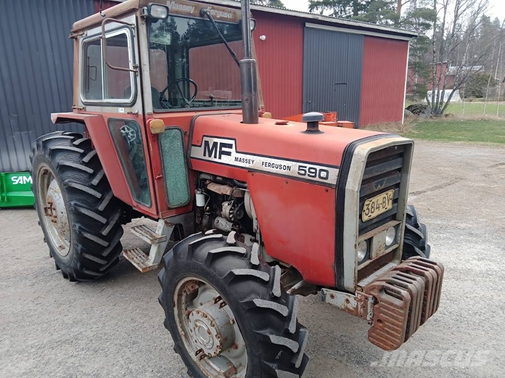 Massey Ferguson 590 Traktorok