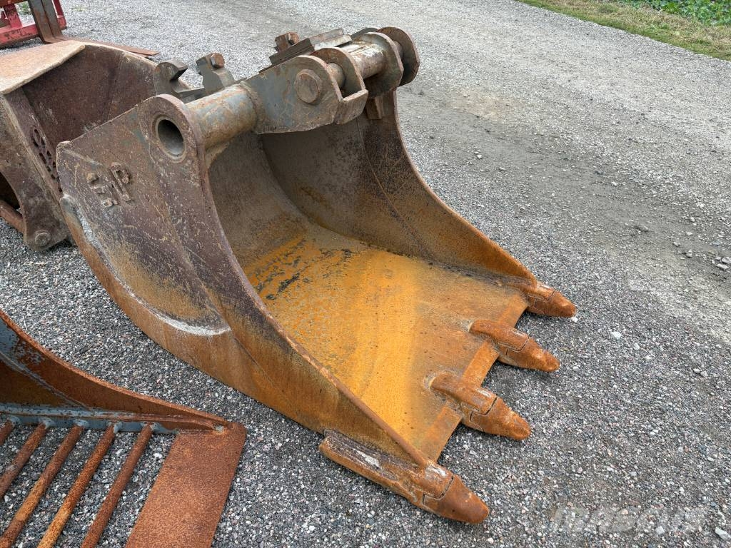 Volvo ECR145DL grävmaskin, rototilt, c-smörj Bandgrävare