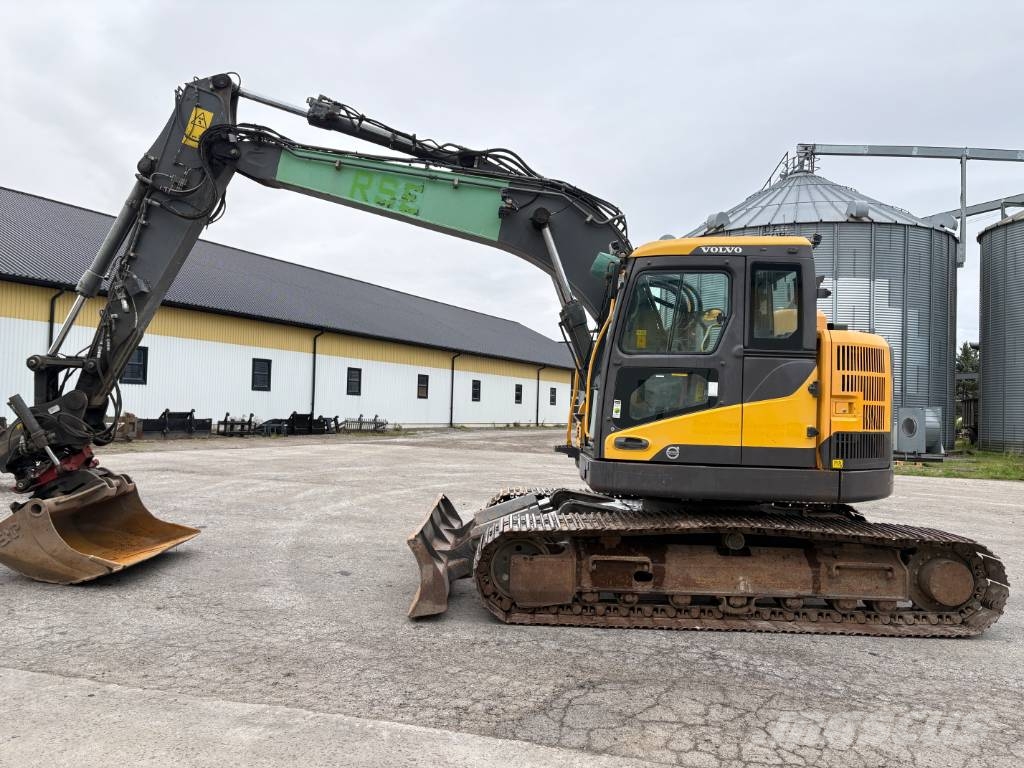 Volvo ECR145DL grävmaskin, rototilt, c-smörj Bandgrävare