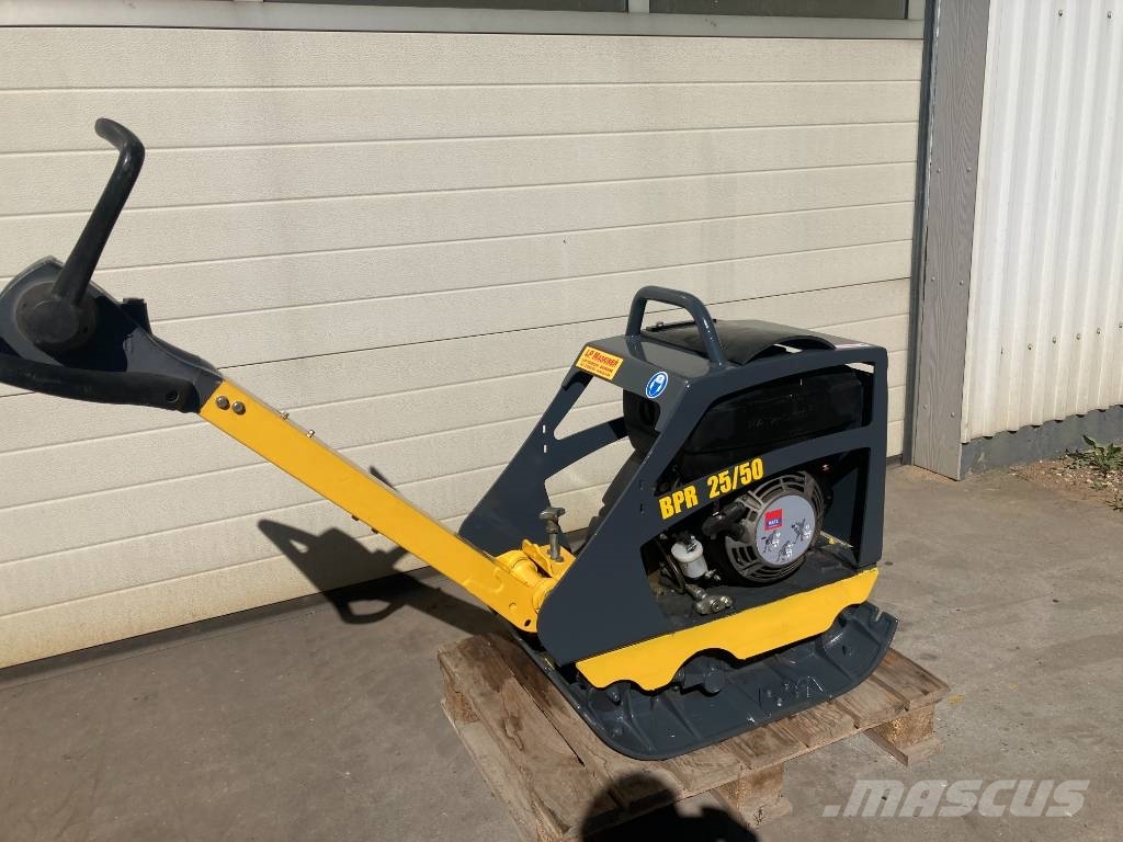 Bomag BPR 25/50 Επίπεδοι κόπανοι