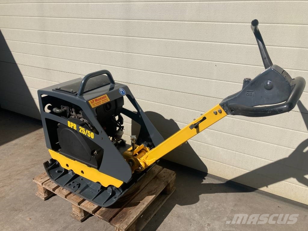 Bomag BPR 25/50 Επίπεδοι κόπανοι