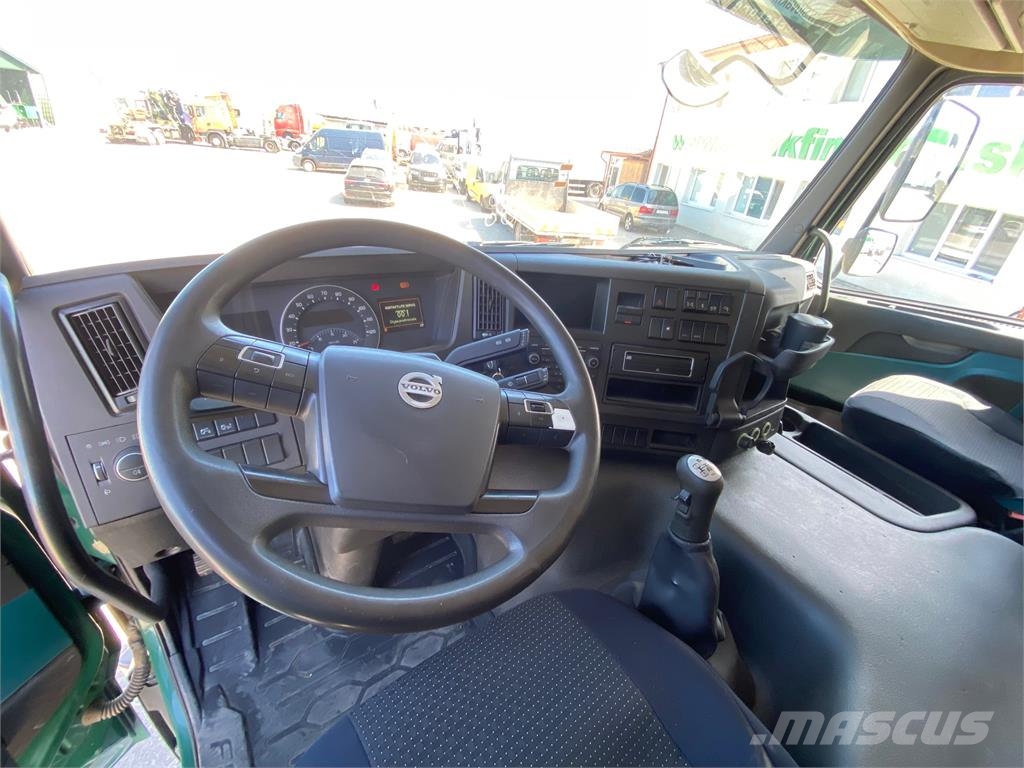 Volvo Iný model VIN 018 شاحنات الرافعات