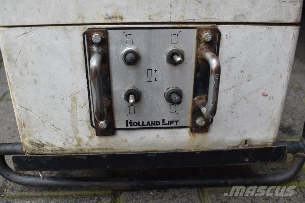 Holland Lift G-320DL30 4WDS/N Plataformas tijera