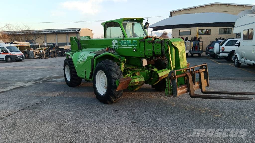 Merlo 40.17 مناولات متداخلة