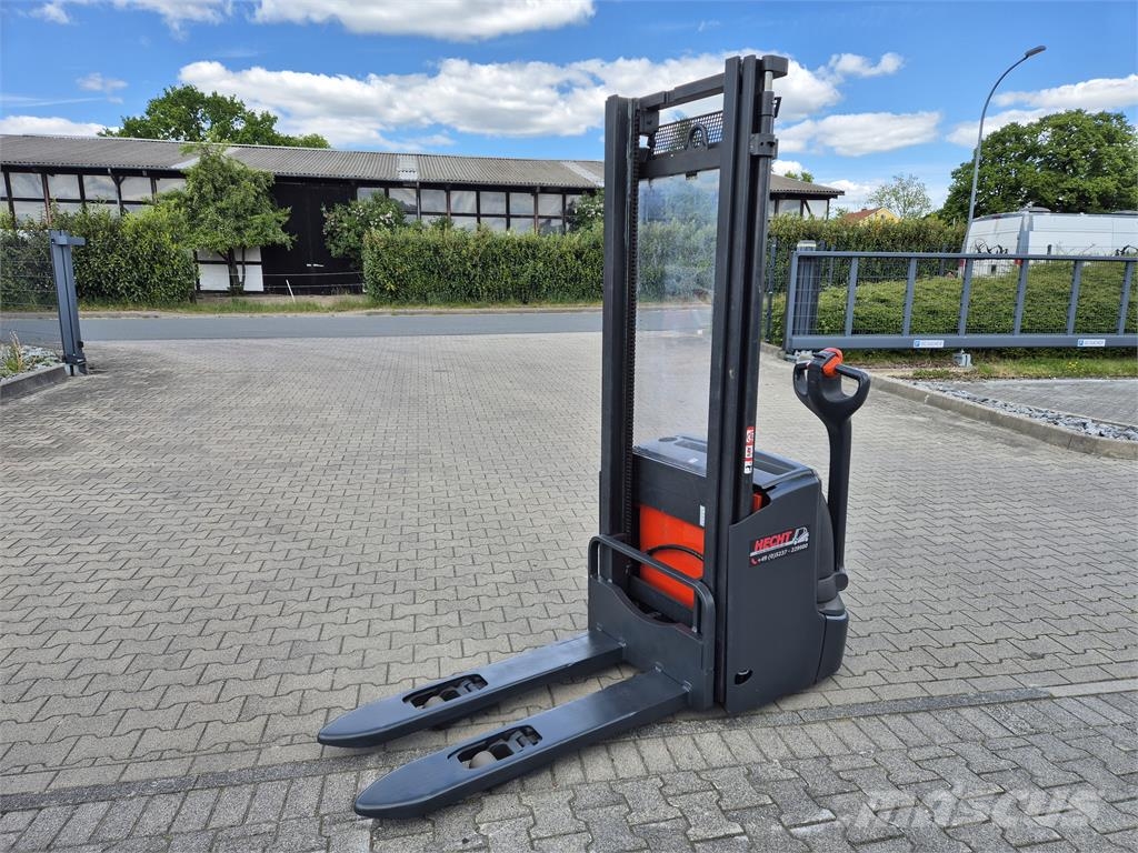 Linde L12i Samopogonski ručni viljuškari