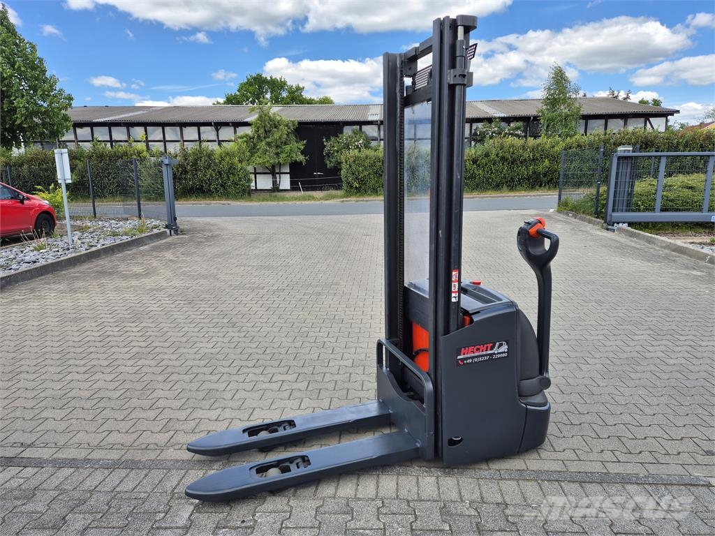 Linde L12i Samopogonski ručni viljuškari