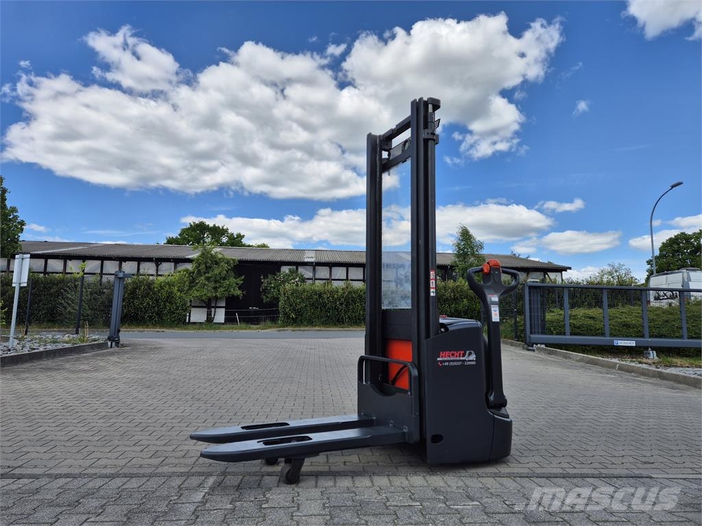 Linde L12i Samopogonski ručni viljuškari